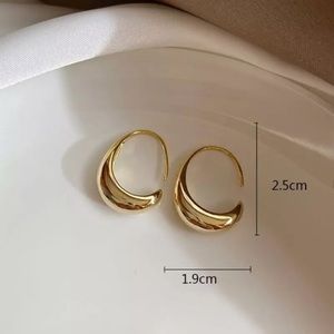 - 14k Gold Finished Earrings 1.5”